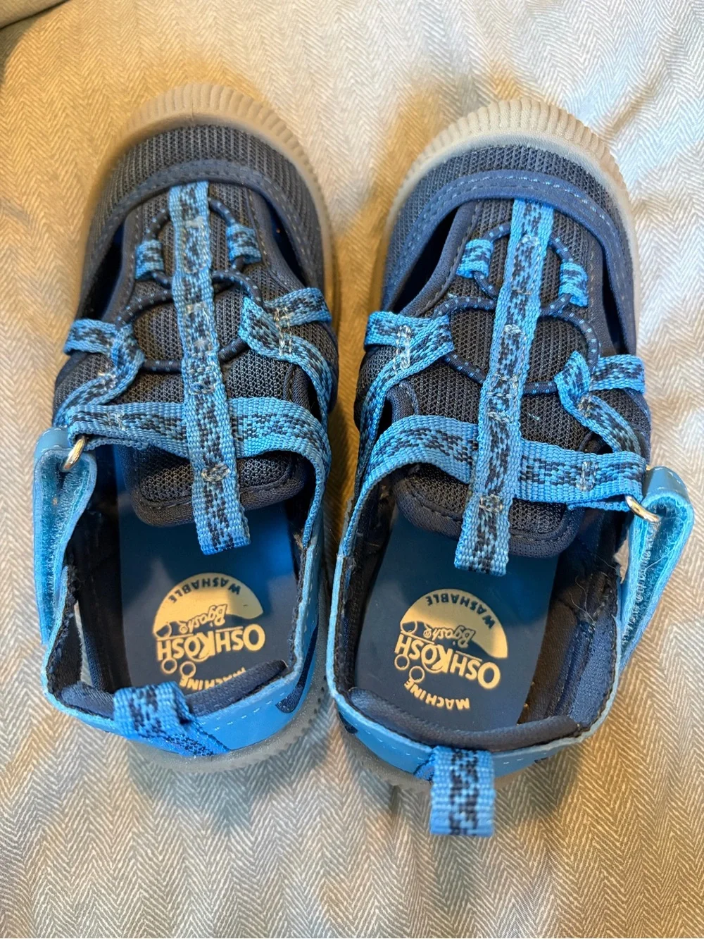 OshKosh Bgosh durable water